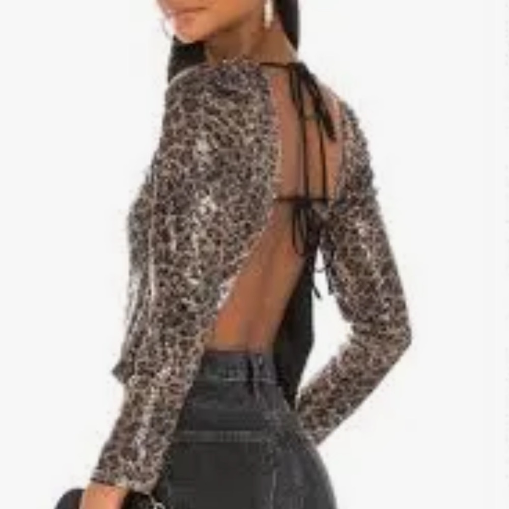 Size Medium LPA Sequin cheetah print open back blouse - Picture 6 of 6